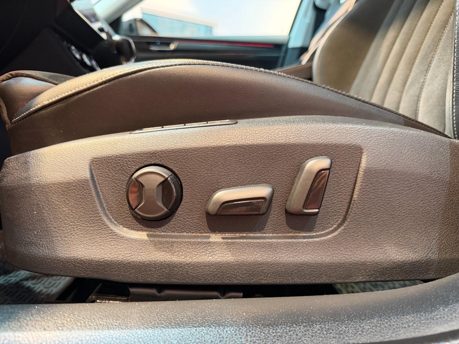 Skoda Superb Combi 2.0 TDI 4x4 DSG Style *LED*AHK*, миниатюра 14