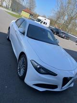 Alfa Romeo Giulia Lusso 200PS Automatik Top Zust - Alfa Romeo Giulia aus 2019
