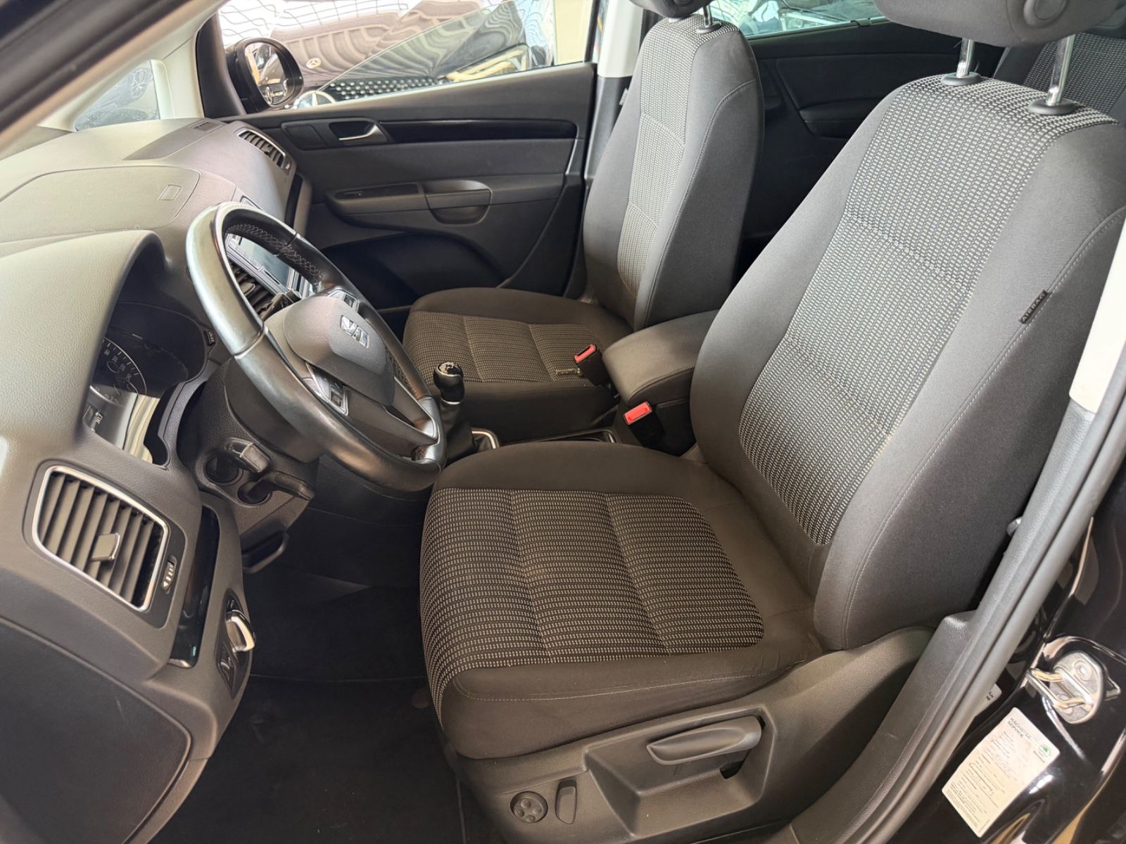 Fahrzeugabbildung SEAT Alhambra Style*7 Sitzer* 1.Hand