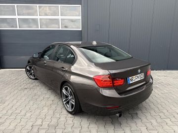 BMW 320 - 4
