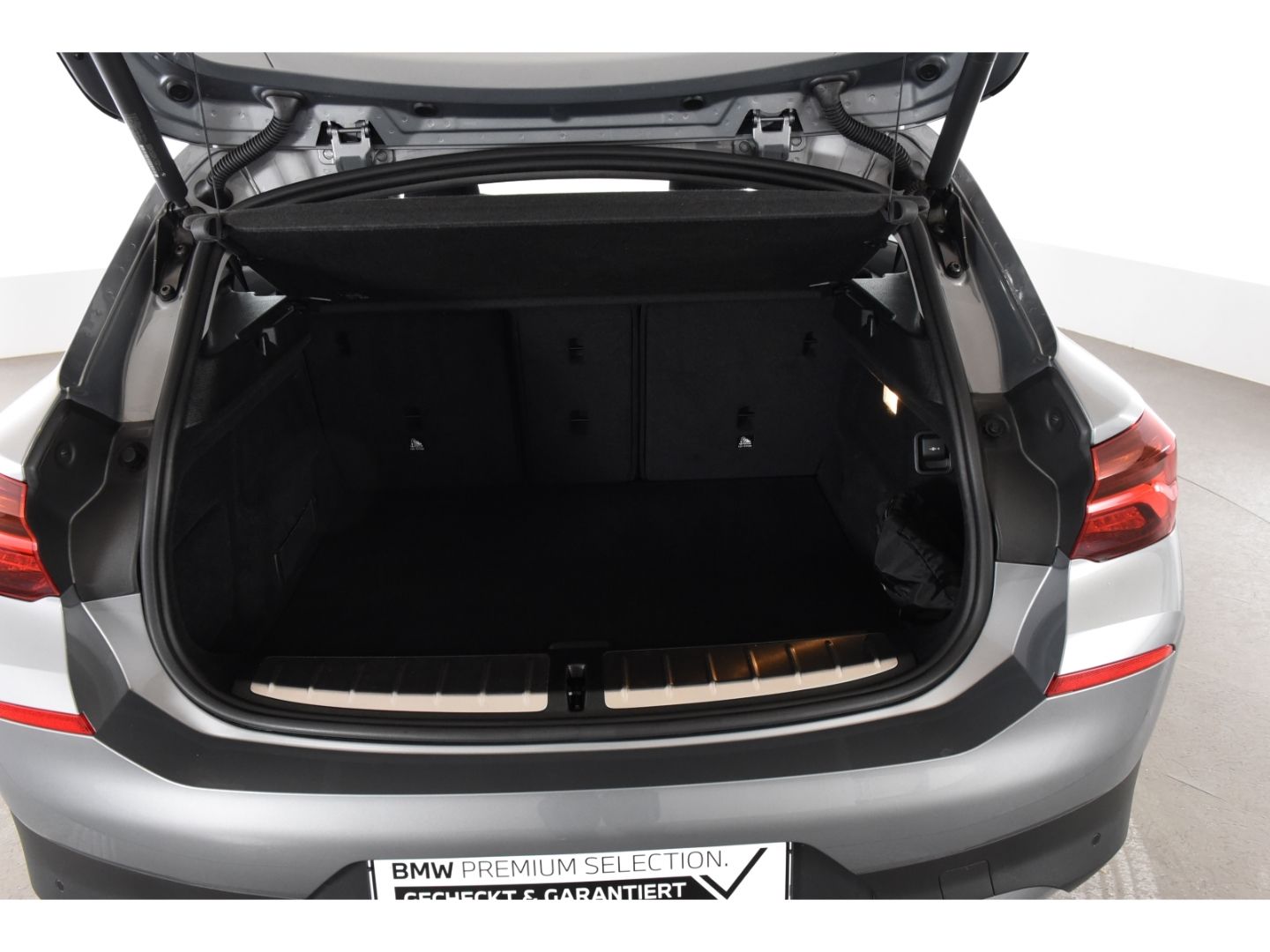BMW X2 sDrive 18d Advantage Navigation DAB Sitzheizu foto 15