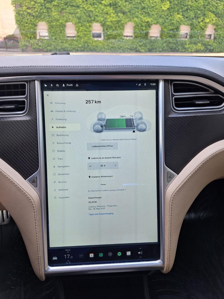 Tesla Model S P85 | 367 ch | BVA | Batterie SOH 93 % | Toit panoramique | Suspension pneumatique | Cuir | GPS