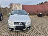 Volkswagen VW Jetta 1.6 Benzin nur 94.000 km  TÜV n... - Volkswagen Jetta: 1.9