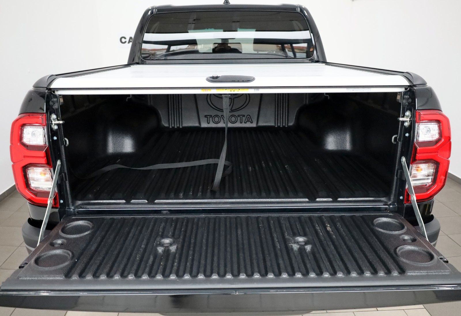 Fahrzeugabbildung Toyota Hilux Double Cab Invincible,ACC, Navi,Rollo, AHK