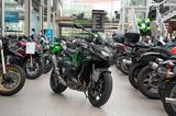 Kawasaki Z H2 Bodis, unfallfrei, nur 2174km,Lieferservice - Motorräder in Hamburg