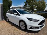 Ford Focus 2,0 EB ST Turnier ST 250 PS Leder Key Free - Ford: Firmenfahrzeug