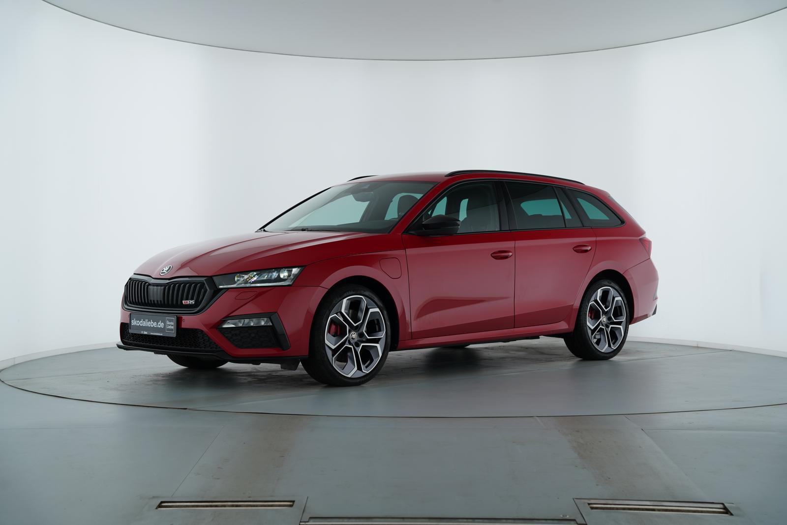 Skoda OCTAVIA COMBI RS IV DSG MASSAGE+MATRIX-BEAM uvm
