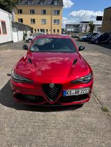 Alfa Romeo Giulia 2.9 V6 Bi-Turbo 382 kW AT8 Quadrifogl...