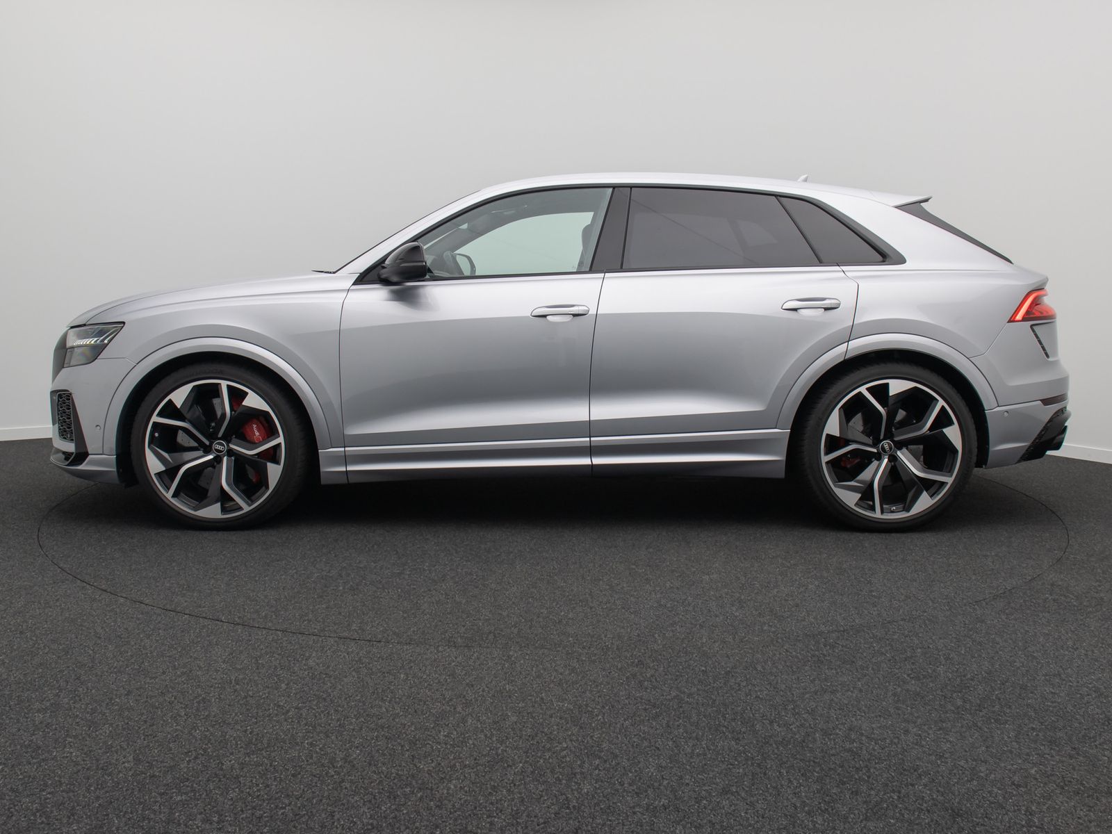 Fahrzeugabbildung Audi RSQ8 4.0 TFSI Panorama 360&deg; HUD B&O VOLL 23Zoll