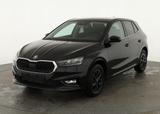 Skoda Fabia 1.0 TSI Selection, 15-Zoll schwarz, Winter - Skoda Fabia mit Benzin-Antrieb