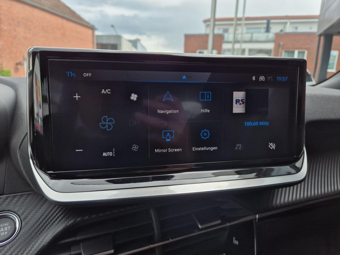 Peugeot 2008 Allure Hybrid AT Navi-u.Zugangs-Paket Sicht