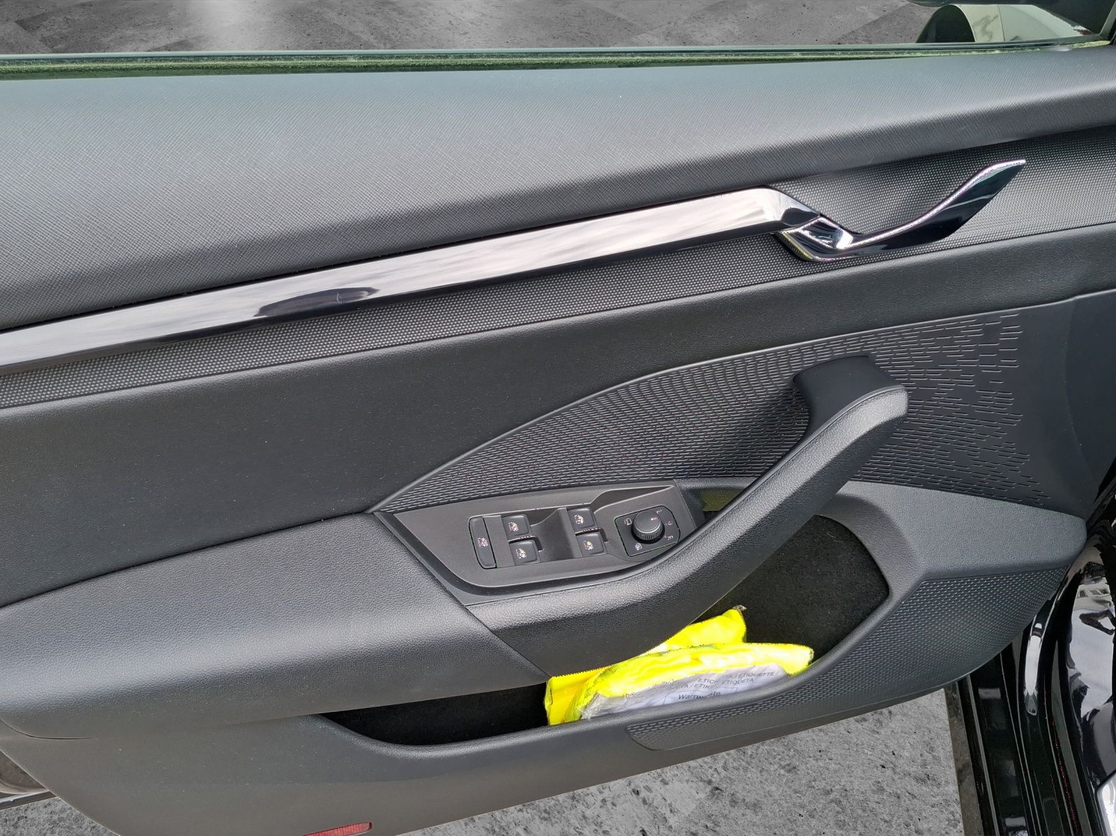 Fahrzeugabbildung SKODA Octavia Combi TSI Sportline  DSG 4x4 LED Pano GR