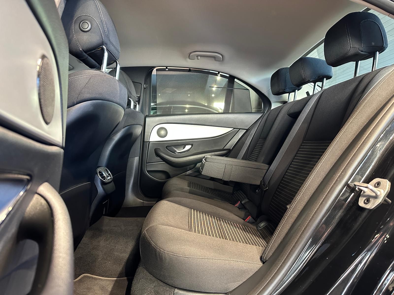 Mercedes-Benz E 220 LIMOUSINE AVANTGARDE DISTRONIC COMAND 360° foto 15