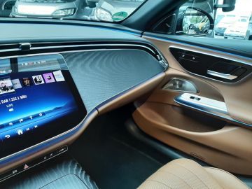 Mercedes E 220 - 8