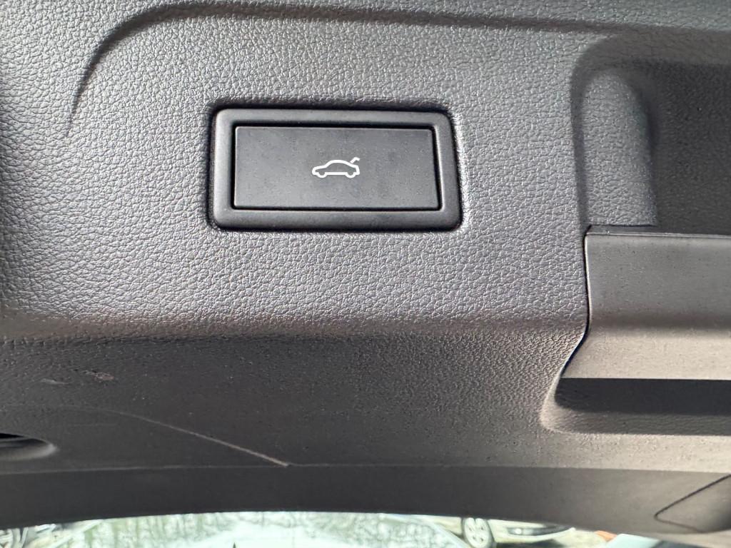 Volkswagen Touran Comfortline *7-SITZER/LEDER/KAMERA*, миниатюра 21