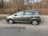 Toyota Corolla verso 1.8 7Sitze - Toyota Corolla Verso mit Benzin-Antrieb: Kombi, 1.8
