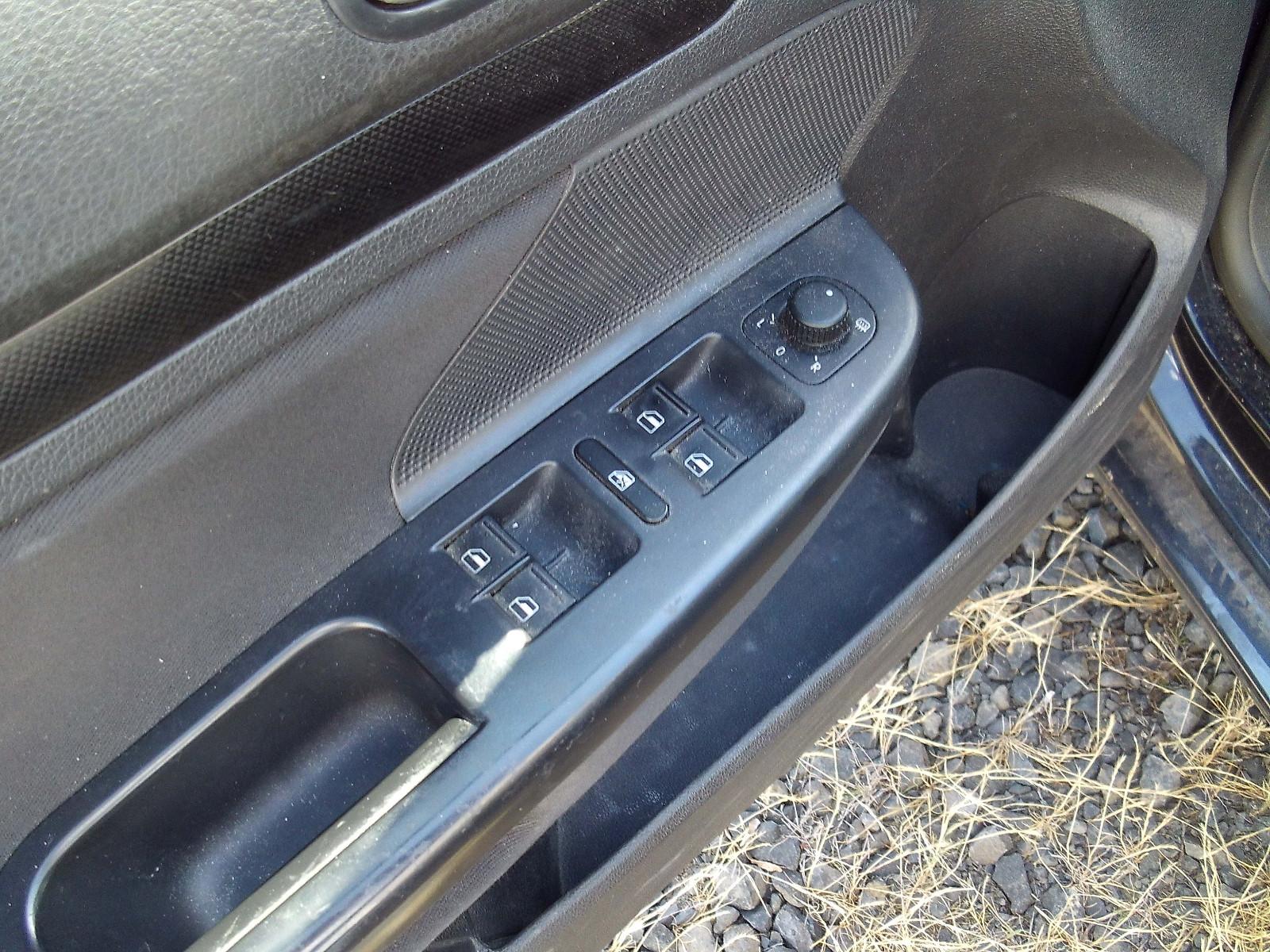 Volkswagen Golf 2010 — photo 9
