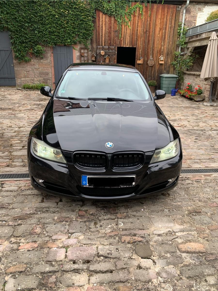 BMW 320 2012 — photo 5