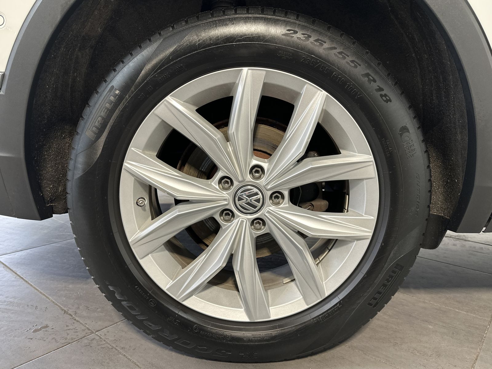 Fahrzeugabbildung Volkswagen Tiguan Allspace 4M HL NAV+LED+AHK+PANO+KAMERA+PP