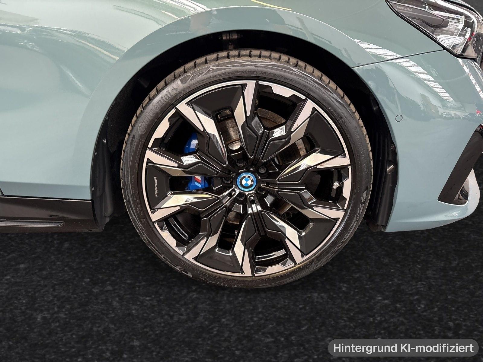 BMW 530e xDrive Touring M Sport Pro|Pano|21"LMR|B&W