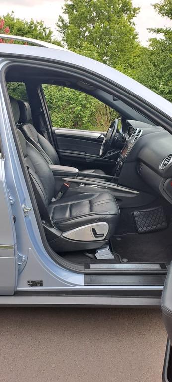 Mercedes-Benz ML 300