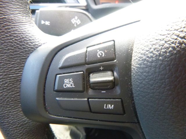 Fahrzeugabbildung BMW X1 xDrive 20 i >AUT/Allrad/NAV/SHZ/PDC<