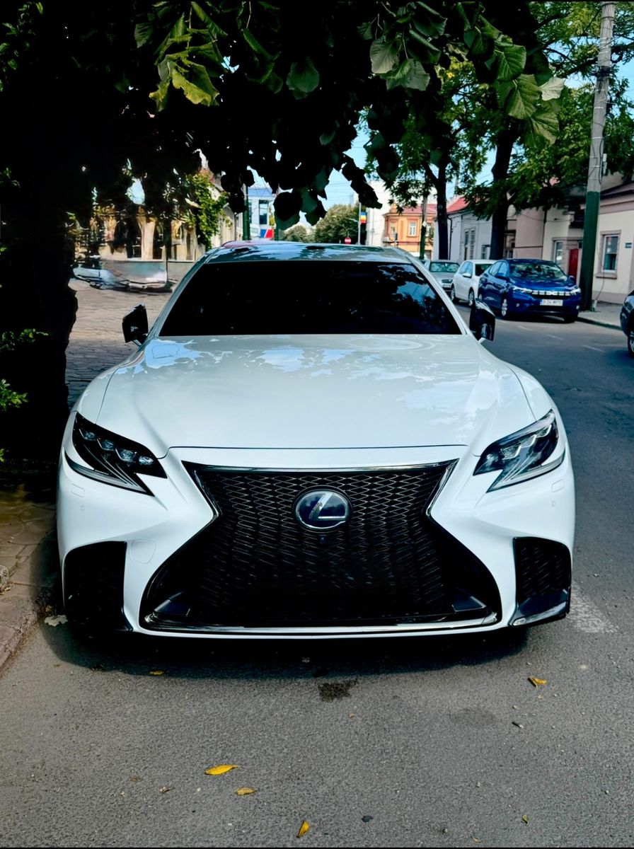 LEXUS LS 500