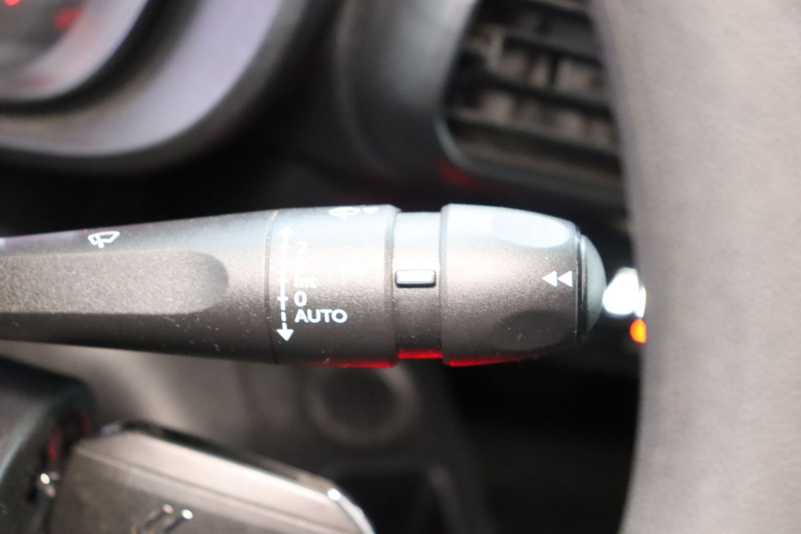 Fahrzeugabbildung Citroën Berlingo Kasten * Navi * Anhängerk. * Lang