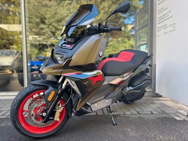 BMW C400X Rugged
