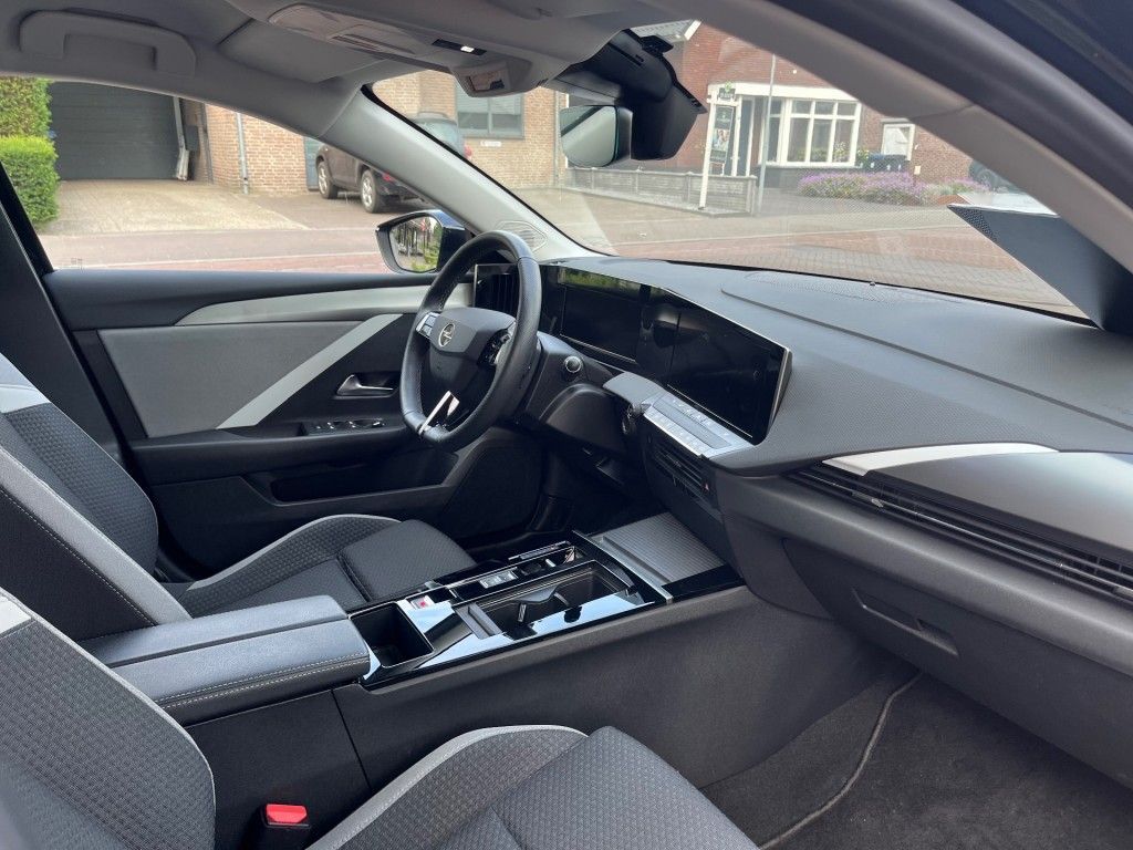 Opel Astra SPORTS TOURER 1.6 HYBRID LEVEL 2 PHEV PLUG imagem 2