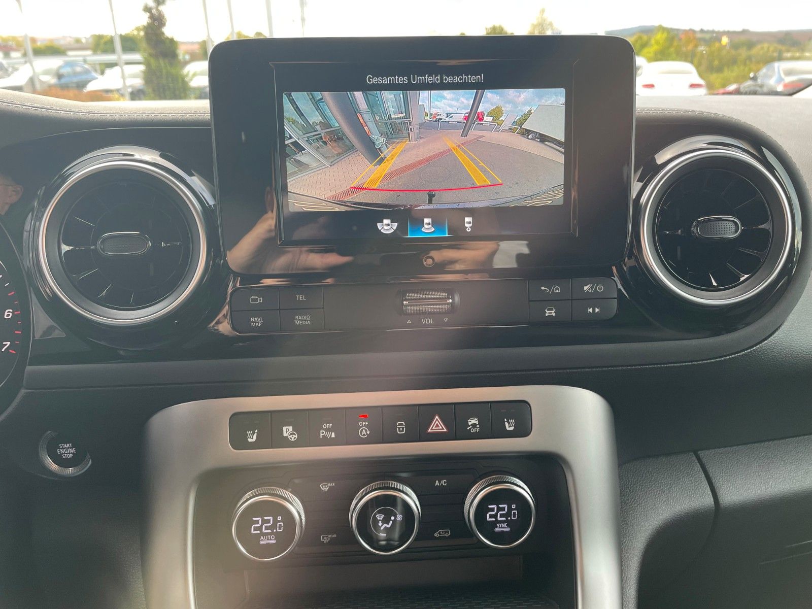 Fahrzeugabbildung Mercedes-Benz T 180 Power Plus Autom Kamera AHK LED MBUX