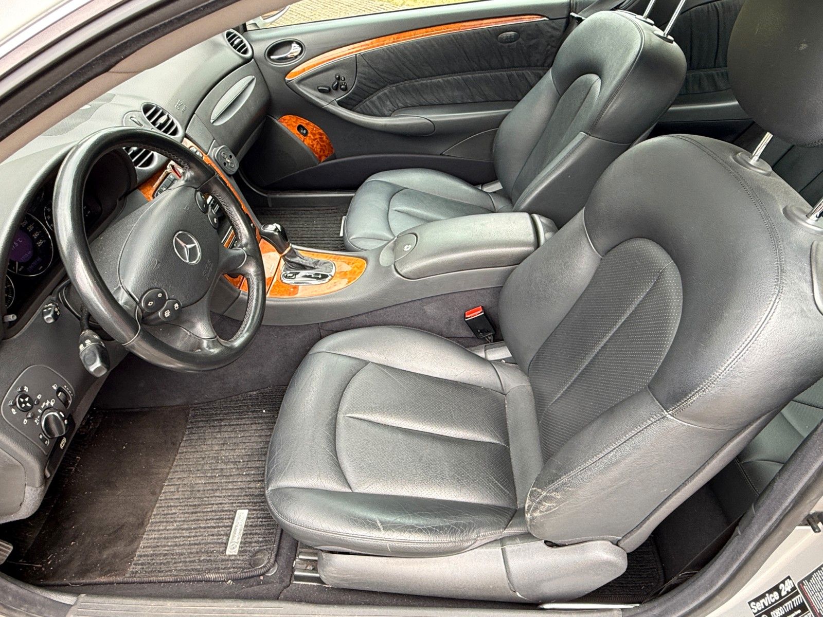 Fahrzeugabbildung Mercedes-Benz CLK 320