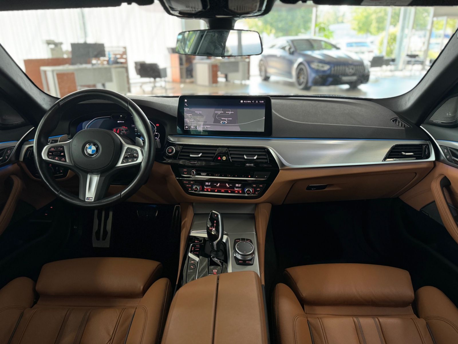 Fahrzeugabbildung BMW 530e M Sport ACC Laser DAB Kamera H/K HUD Alarm