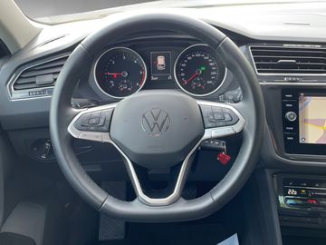 Volkswagen Tiguan 2.0 TDI DSG Life ACC NAVI AHK ALU