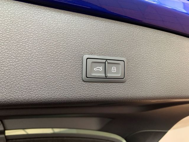 Q8 Sportback e-tron S-LINE QUATTRO +LED+AHK+HUD+