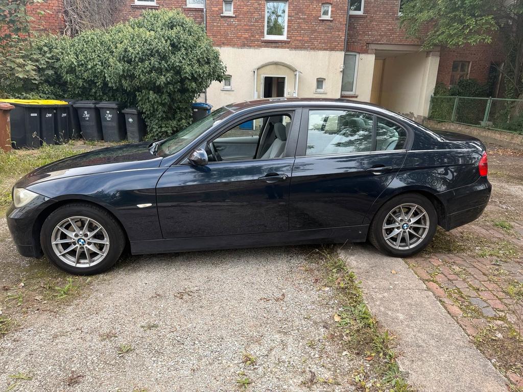 BMW 320