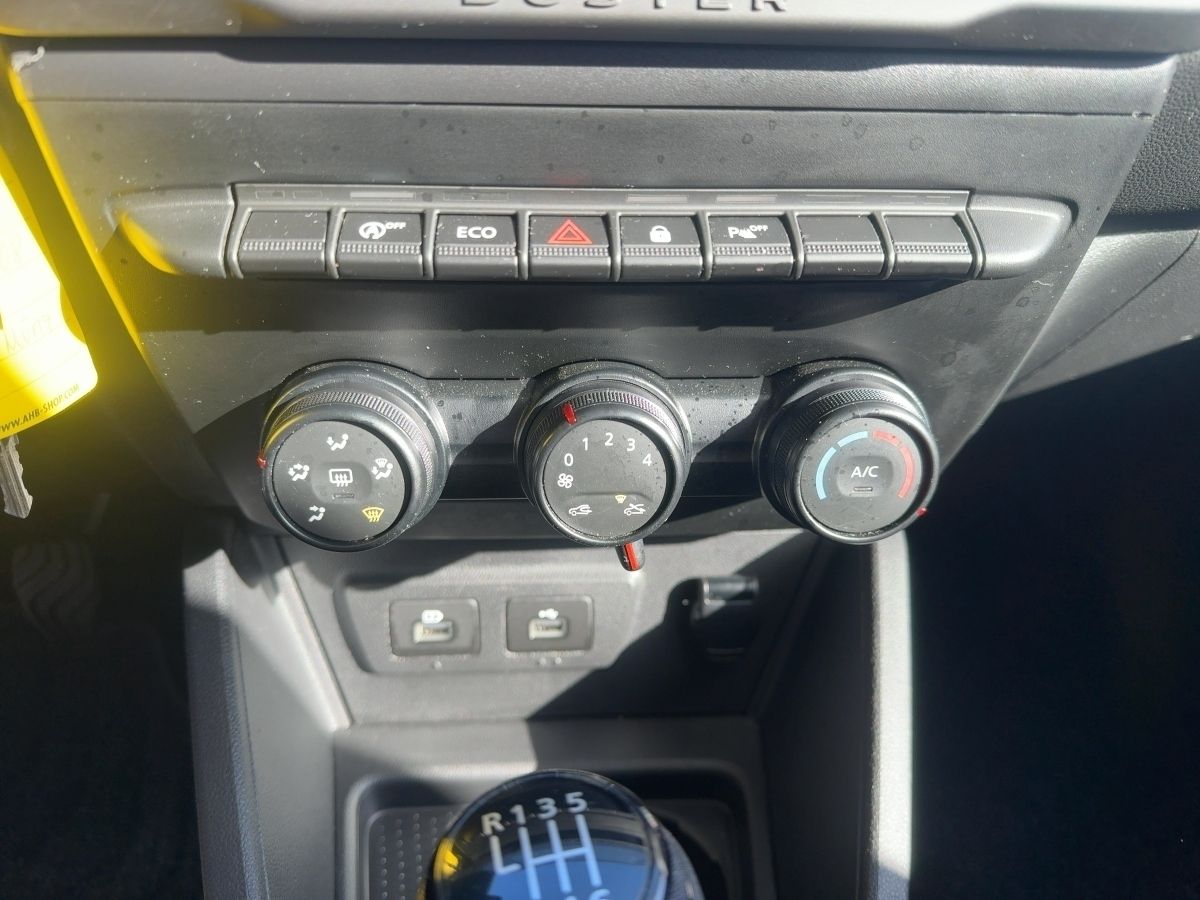 Fahrzeugabbildung Dacia Duster Expression TCe 130