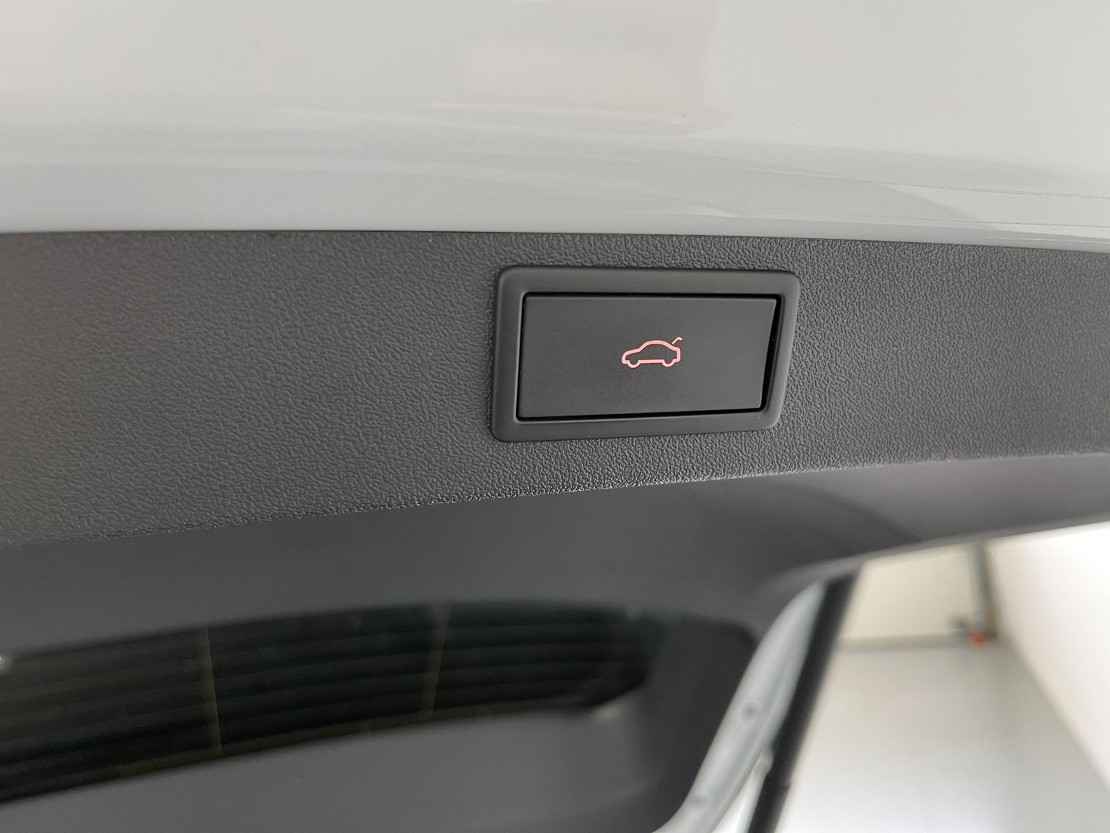 Fahrzeugabbildung SKODA Enyaq Sportline*AHK*Matrix*Alcantara**HUD*WP*