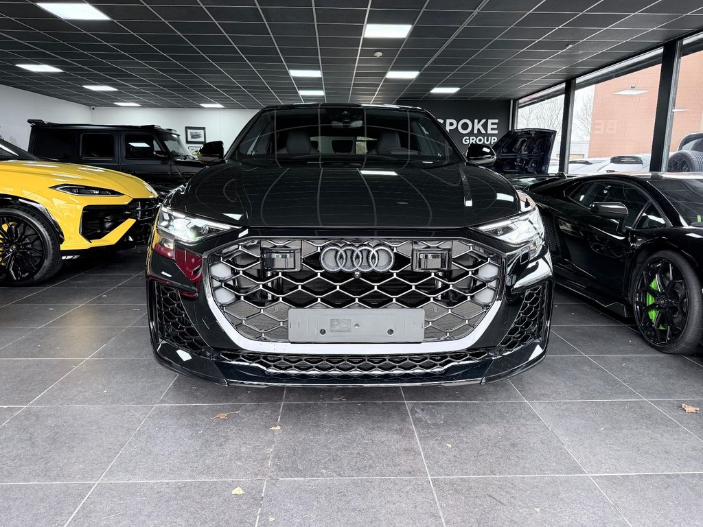 Audi RSQ8