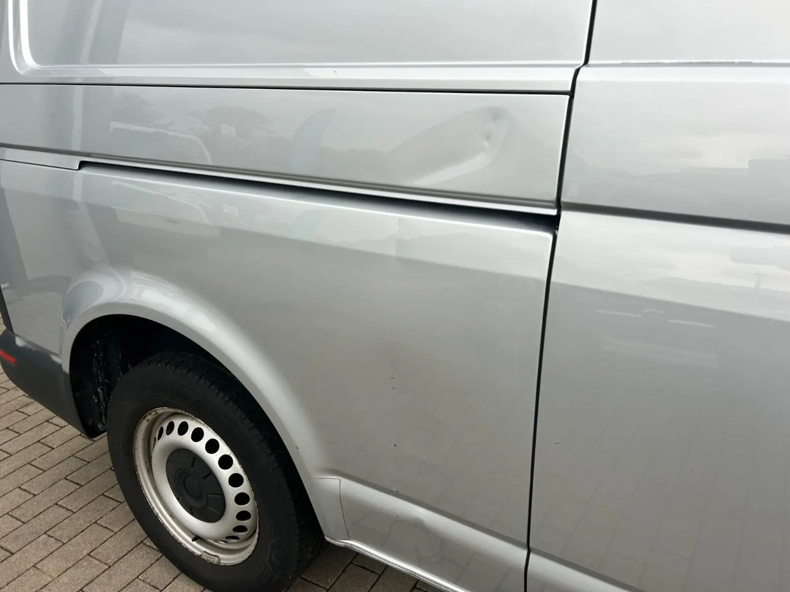 Volkswagen T6 2.0 TDI Transporter Kastenwagen lang