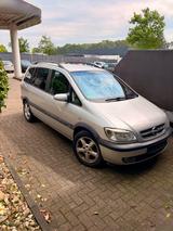 Opel Zafira 1.8 16V Comfort Klimatronik  7Sitze AHK - Opel Zafira: 16v