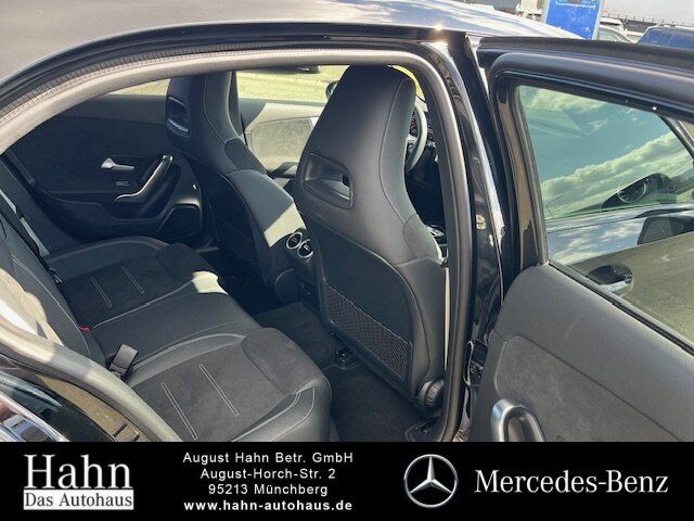 Fahrzeugabbildung Mercedes-Benz A 200 AMG/NIGHT/LED/KAM./DISTRO./AMBI/19ZOLL