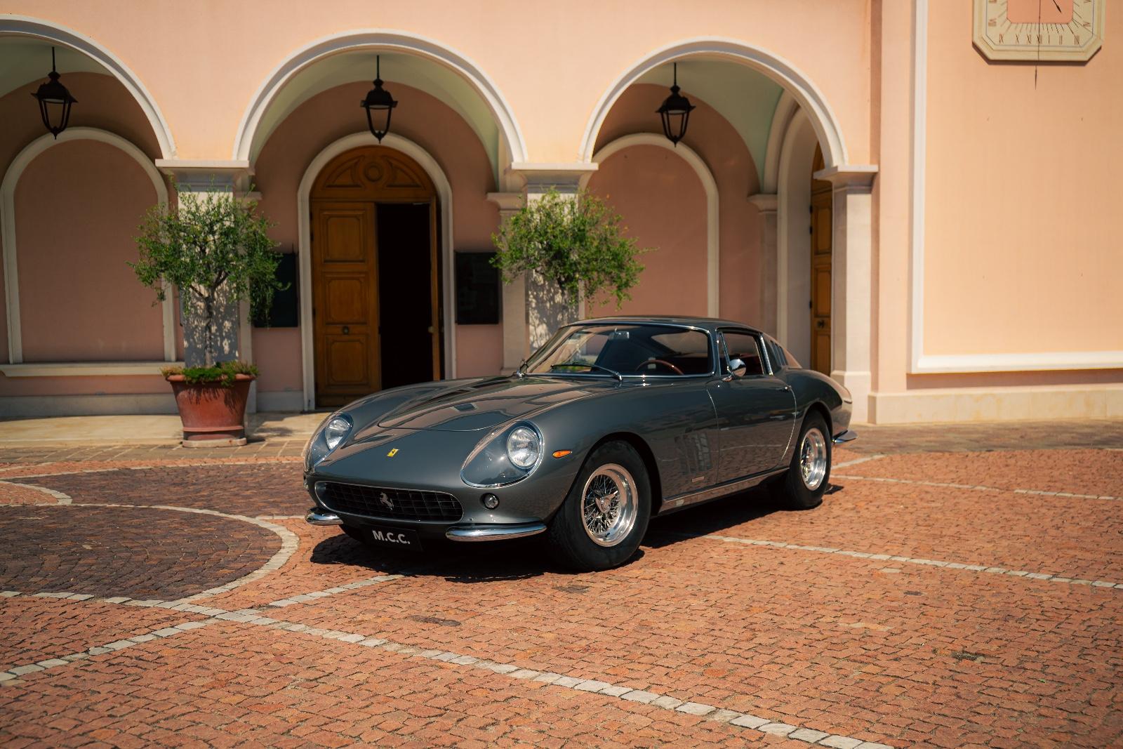 Ferrari 275