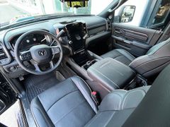 DODGE RAM 3500 Dually Mega Cab Limited 6.7 TD HO MY26