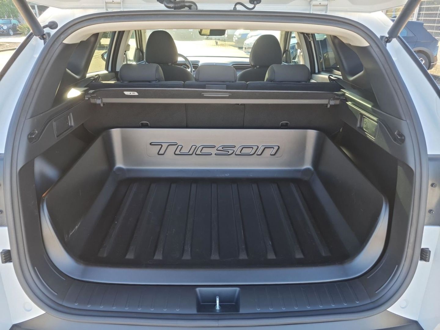 Fahrzeugabbildung Hyundai Tucson Trend NEW Hybrid 1.6 T-GDi 230PS 6-AT 4WD