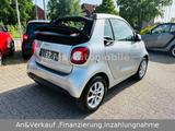 Smart ForTwo Cabrio Passion 90Ps AUTOM/NAVI/SITZH/KLIM - silberne Smart ForTwo