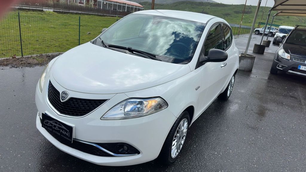 Image of Lancia Ypsilon