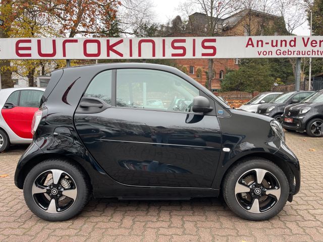 Smart fortwo EQ 60kW*LED*PANO*NAVI*PTS*KAM*22kW*