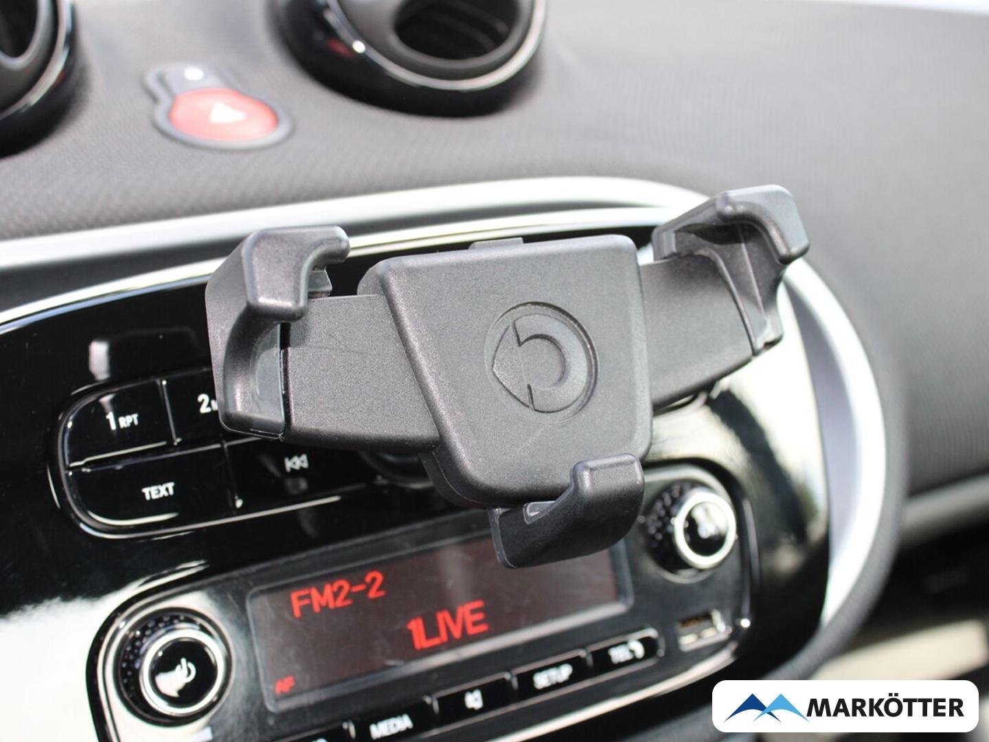Smart fortwo cabrio Basis 66 kW SHZ/LED/KLIMA