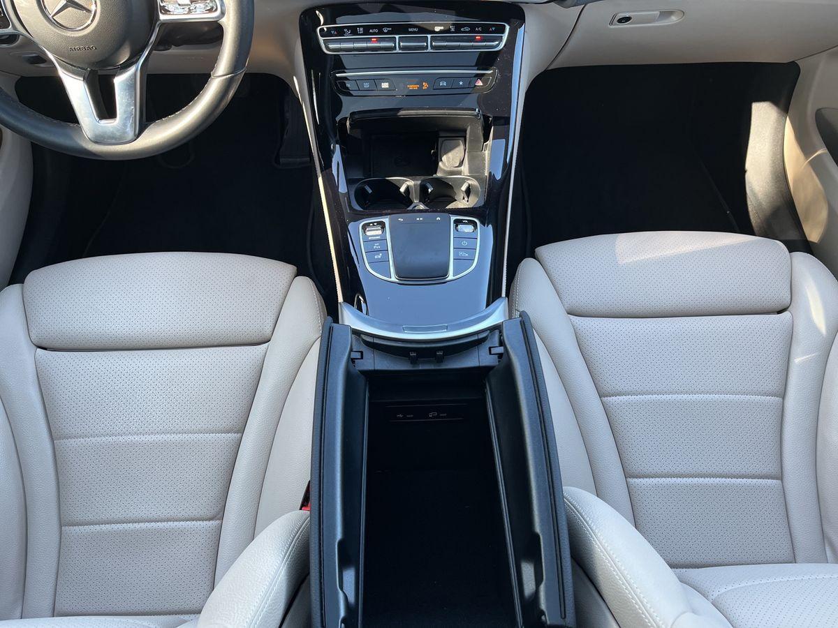 Mercedes-Benz EQC 400 4MATIC MULTIBEAM LED + LEDERSITZE + NAVI